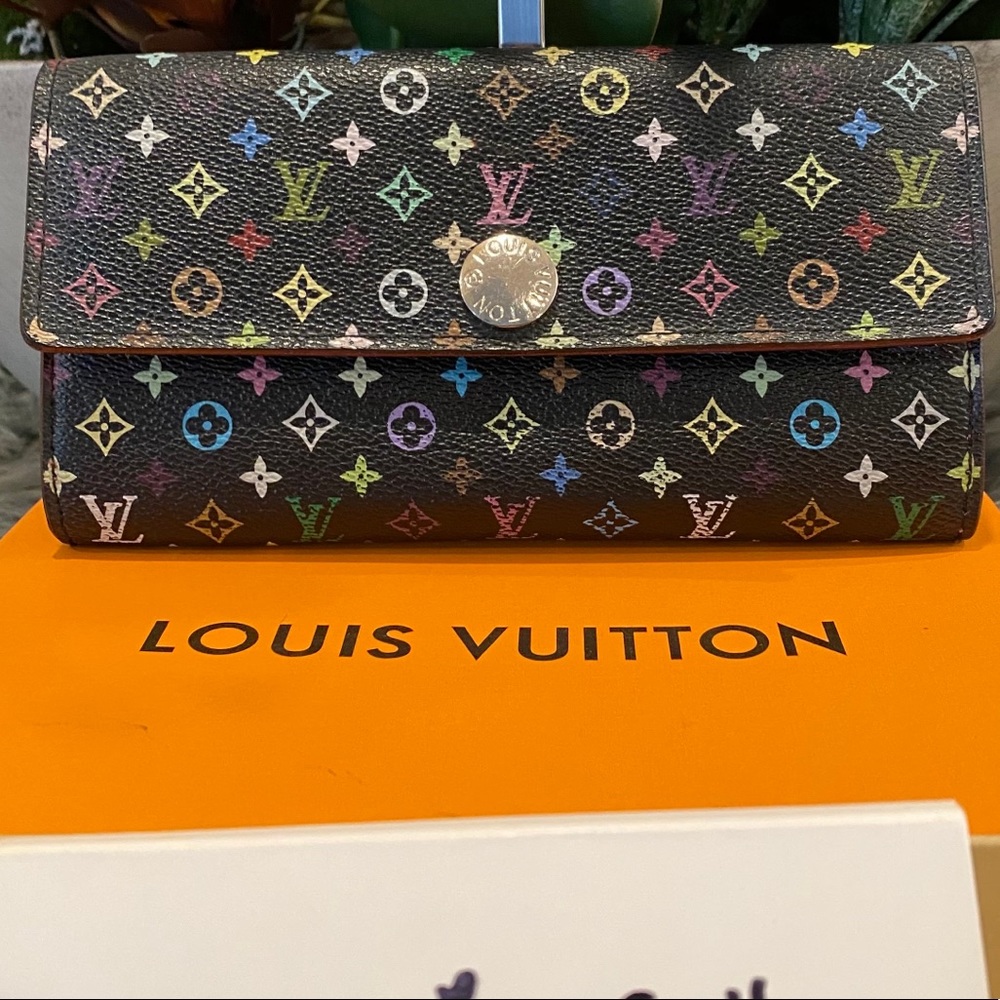 💕Authentic Louis Vuitton Multicolor long Wallet
